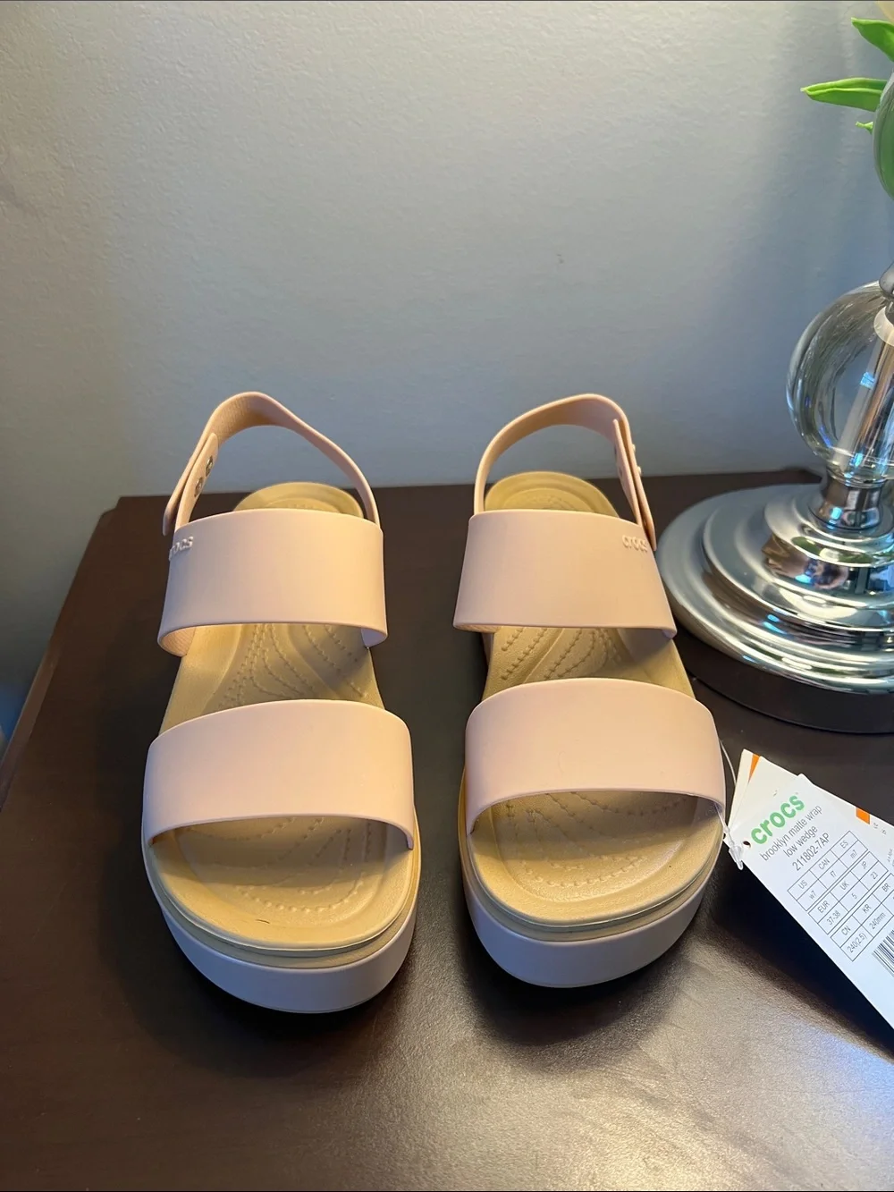 CROCS Women’s Brooklyn Sandal in Pale Pink Caramel/Tan